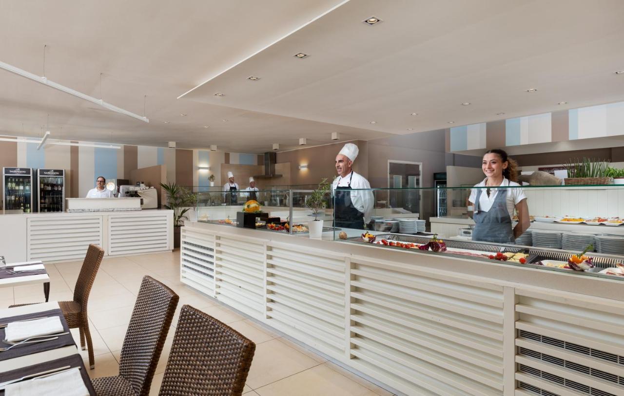 Voi Daniela Essentia Hotel Conca Specchiulla Exterior foto
